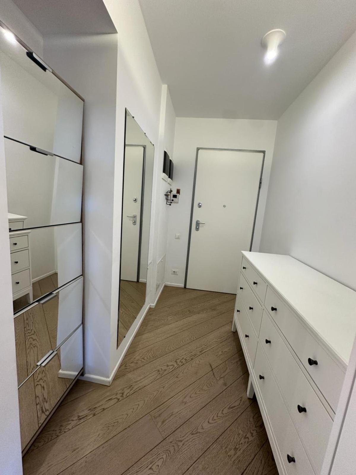 Apartament De Lux Bucarest Esterno foto